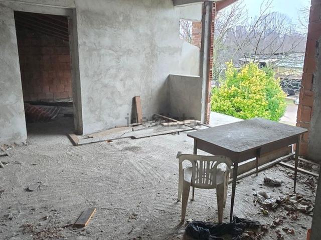 Rustici e casali in vendita di 289 m² in Via Balzarine, 55