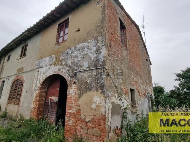 Rustici e casali in vendita di 280 m²