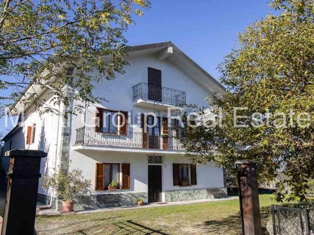 Rustici e casali in vendita di 280 m²