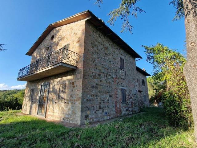 Rustici e casali in vendita di 280 m² in Via Roma