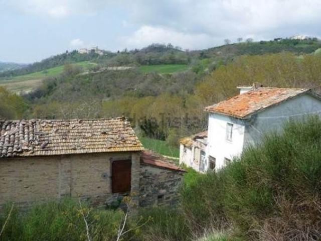 Rustici e casali in vendita di 292 m²