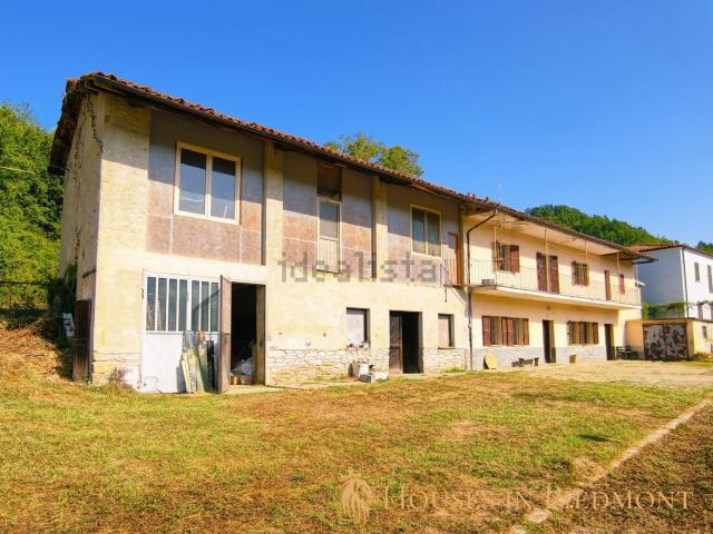 Rustici e casali in vendita di 300 m²