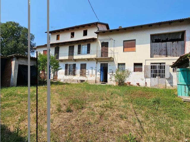 Rustici e casali in vendita di 300 m² in Frazione Corziagno, 51