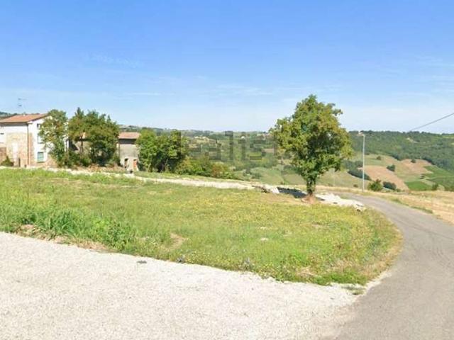 Rustici e casali in vendita di 300 m² in Località LOMBARDELLI
