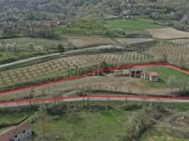 Rustici e casali in vendita di 300 m² in Strada Provinciale 54