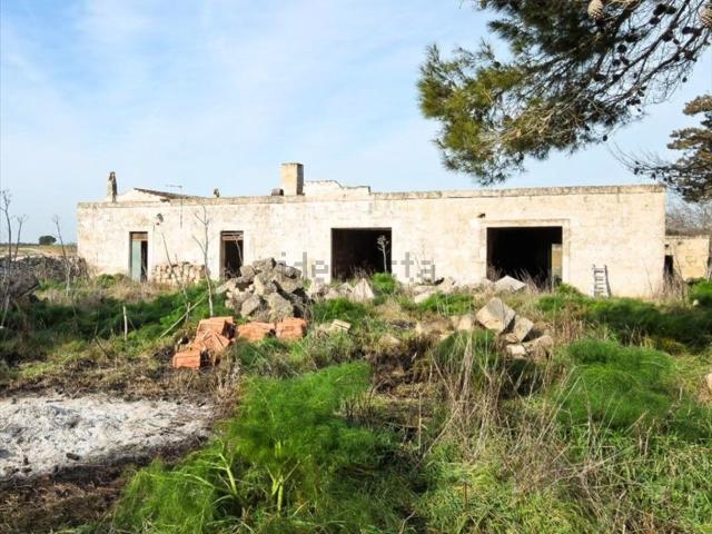 Rustici e casali in vendita di 300 m² in Via Cassano delle Murge
