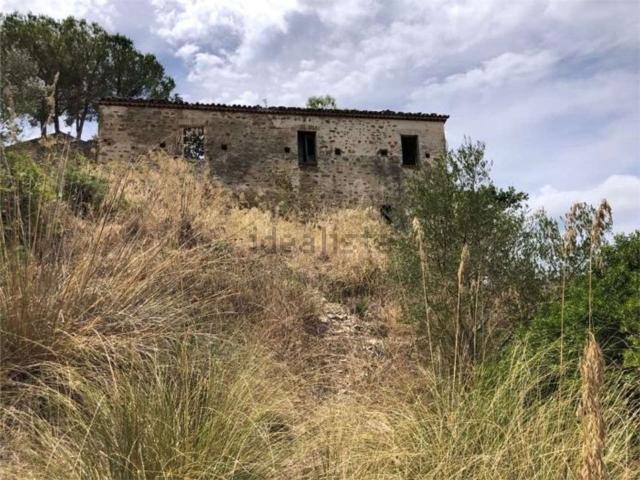 Rustici e casali in vendita di 300 m² in Via Giungatelle