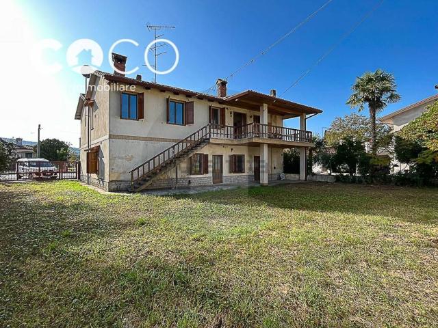 Rustici e casali in vendita di 300 m² in Via Gorizia, 17