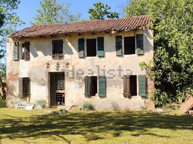 Rustici e casali in vendita di 300 m² in Via San Zuane, 37
