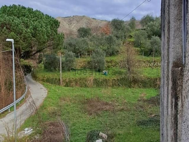 Rustici e casali in vendita di 300 m² in Via San Michele