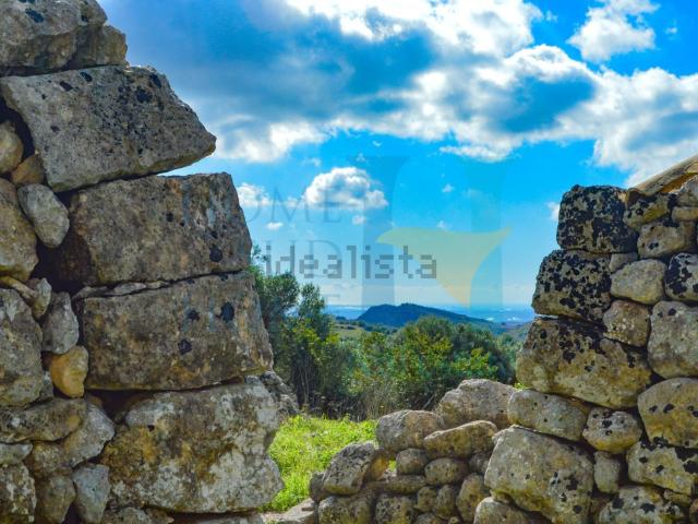 Rustici e casali in vendita di 300 m² in Via Tommaso Fazello, 228