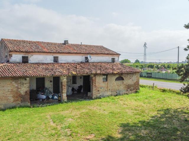 Rustici e casali in vendita di 303 m² in Via Cavecchia, 1270