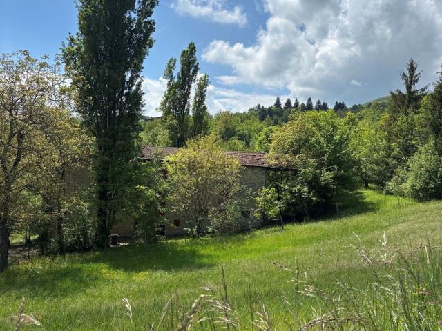 Rustici e casali in vendita di 318 m² in Strada Monte Fuso, 7