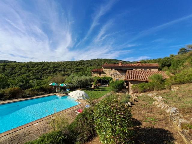 Rustici e casali in vendita di 311 m²