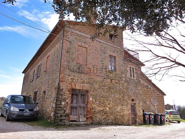 Rustici e casali in vendita di 320 m²