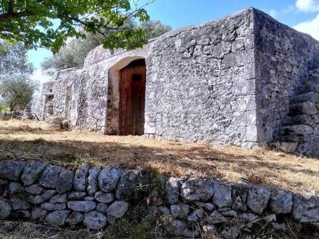 Rustici e casali in vendita di 32 m² in Contrada Rosara
