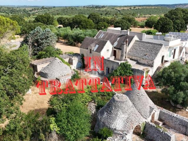 Rustici e casali in vendita di 334 m² in Contrada Malzo