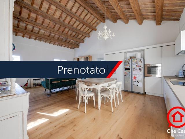 Rustici e casali in vendita di 330 m² in Via Boscone, 6700