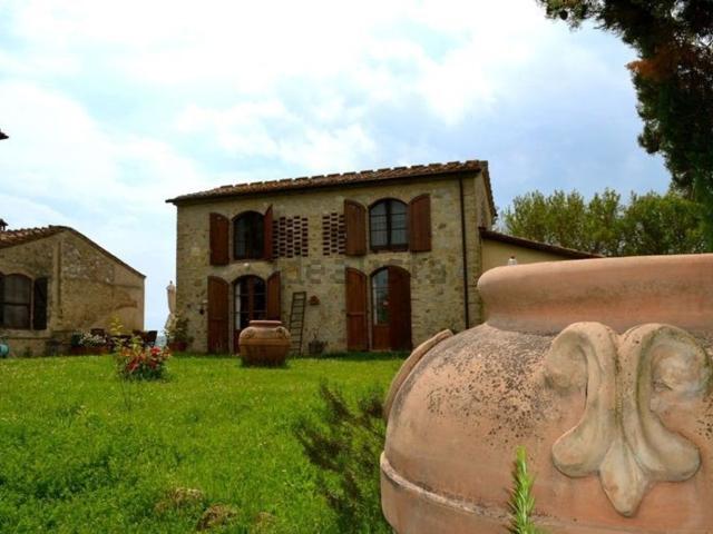Rustici e casali in vendita di 330 m² in Via di Bibbiano, 6