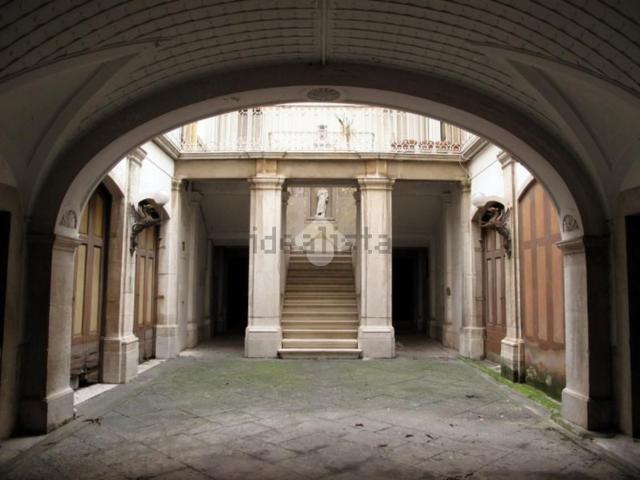 Rustici e casali in vendita di 330 m² in Via Umberto Fraccacreta, 3