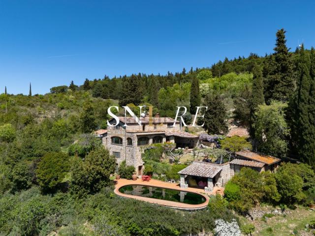 Rustici e casali in vendita di 346 m² in Piazza Roma
