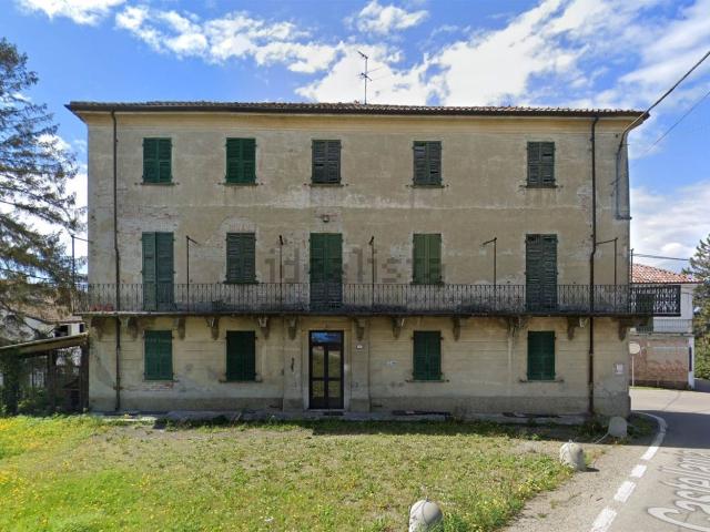 Rustici e casali in vendita di 354 m²