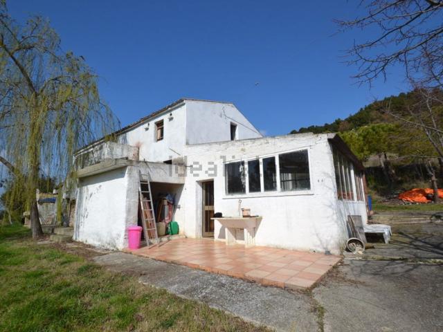 Rustici e casali in vendita di 350 m² in Contrada Isola