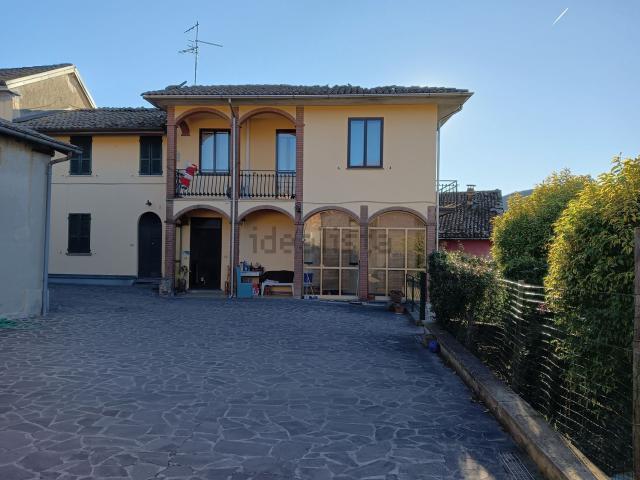 Rustici e casali in vendita di 350 m² in Località Genepreto, 64