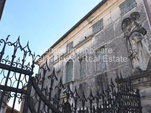 Rustici e casali in vendita di 350 m² in Località Ponte Alto