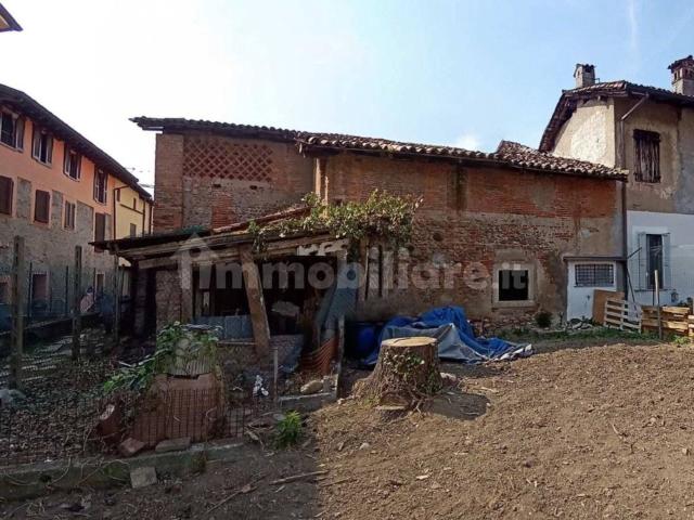 Rustici e casali in vendita di 350 m² in Piazza Roma