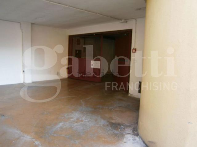 Rustici e casali in vendita di 35 m² in Viale Dante Alighieri, 2