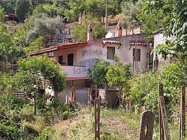 Rustici e casali in vendita di 35 m² in Strada Senza Nome