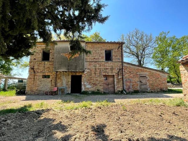 Rustici e casali in vendita di 364 m² in Via Costantinopoli