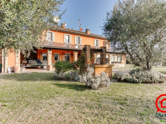 Rustici e casali in vendita di 365 m² in Via Cerchia di San Martino, 3216