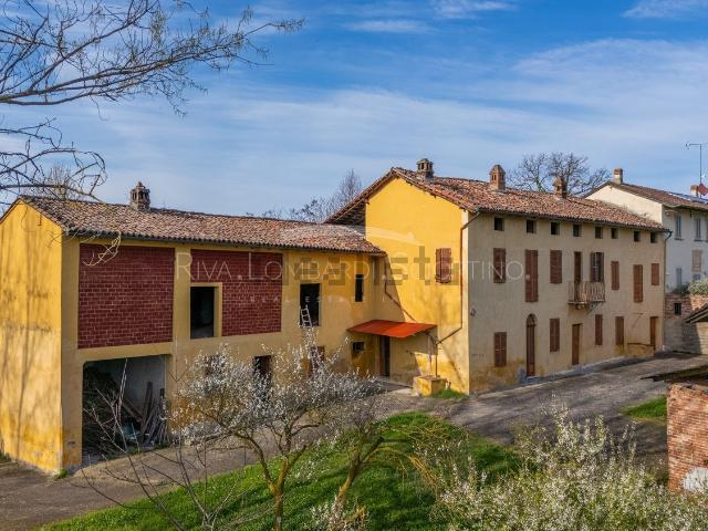 Rustici e casali in vendita di 360 m² in Via Madonna delle Nevi, 43