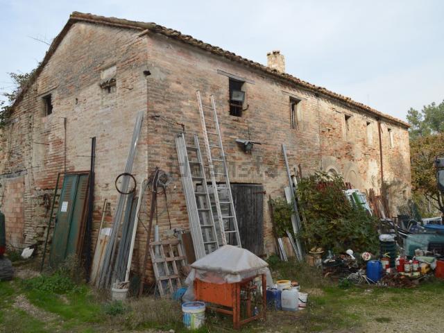 Rustici e casali in vendita di 360 m² in Via Guglielmo Marconi