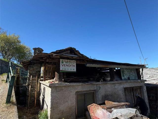 Rustici e casali in vendita di 36 m² in Frazione Salirod
