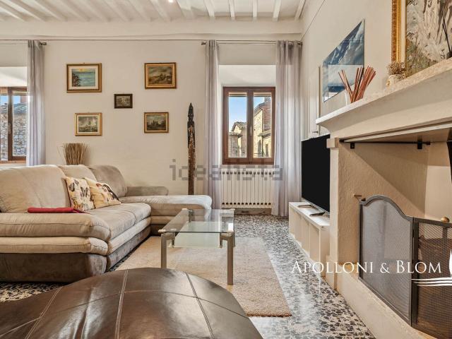 Rustici e casali in vendita di 376 m² in Piazza Giacomo Matteotti