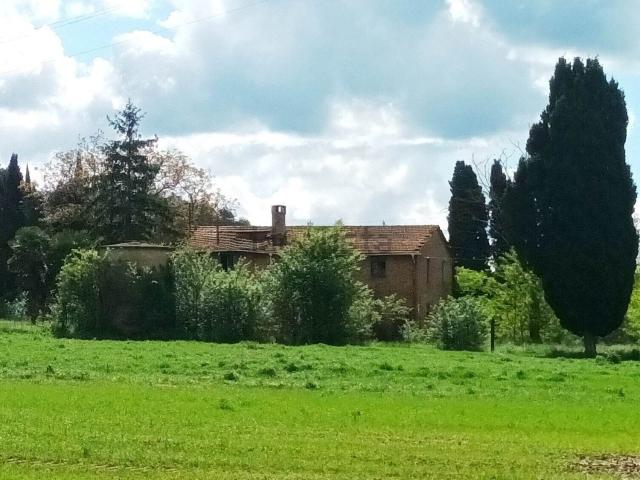 Rustici e casali in vendita di 370 m²