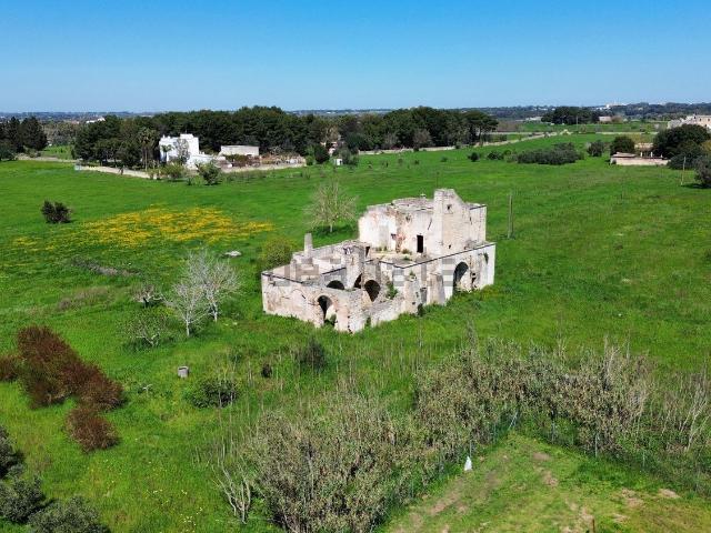 Rustici e casali in vendita di 370 m² in Via Costantino Girardengo