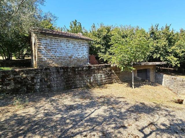 Rustici e casali in vendita di 37 m² in Via Madonna di Loreto