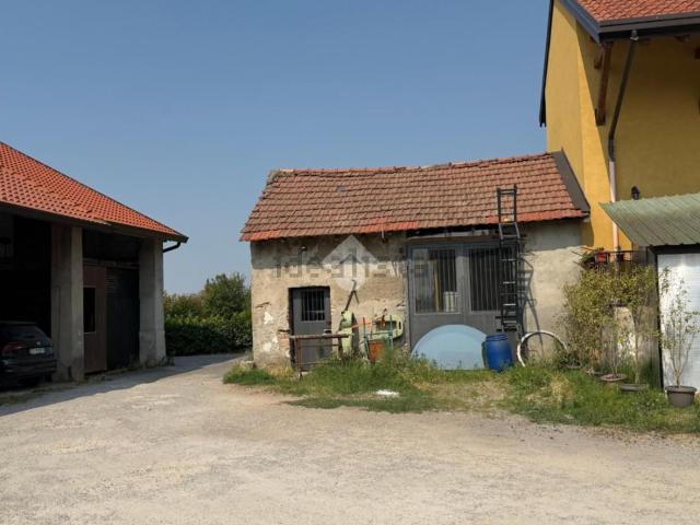 Rustici e casali in vendita di 37 m² in Strada della Cascina Canepa, 1