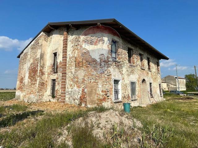 Rustici e casali in vendita di 380 m² in Via Possenta, 2