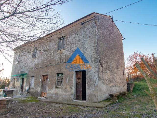 Rustici e casali in vendita di 38 m² in Strada della Piantata