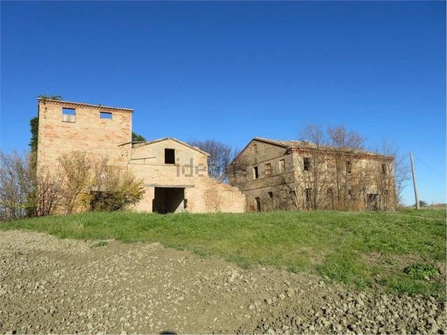 Rustici e casali in vendita di 405 m² in Contrada Lame