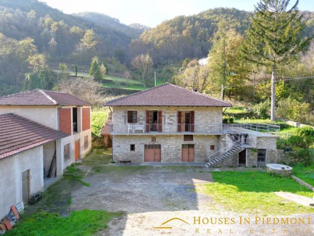 Rustici e casali in vendita di 400 m²