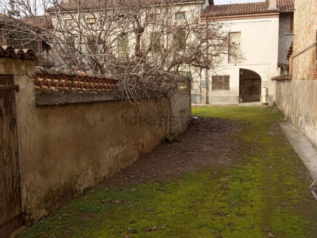 Rustici e casali in vendita di 400 m²