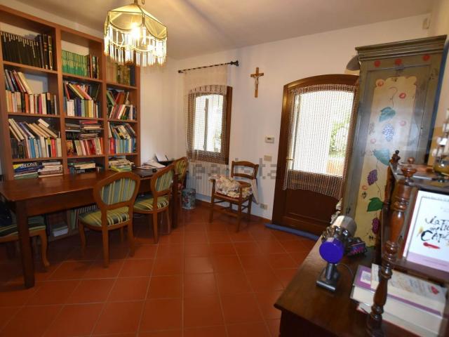 Rustici e casali in vendita di 400 m²