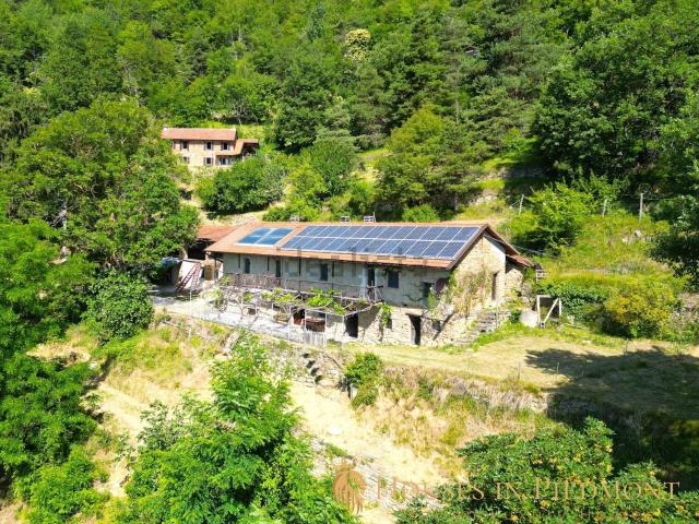 Rustici e casali in vendita di 400 m²