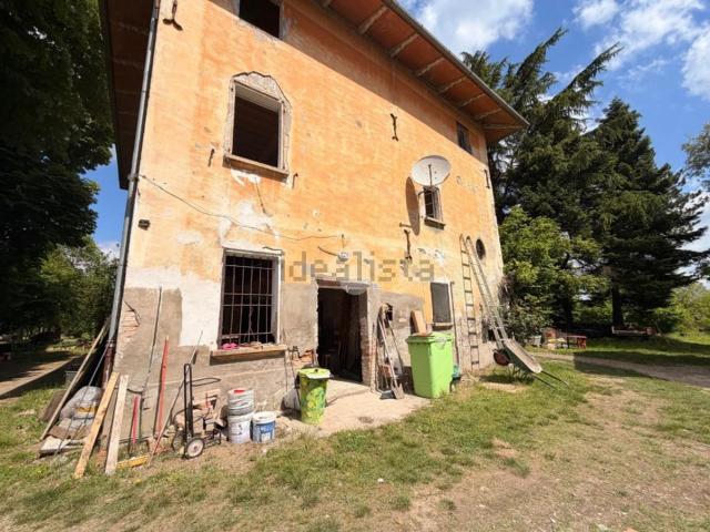 Rustici e casali in vendita di 400 m²